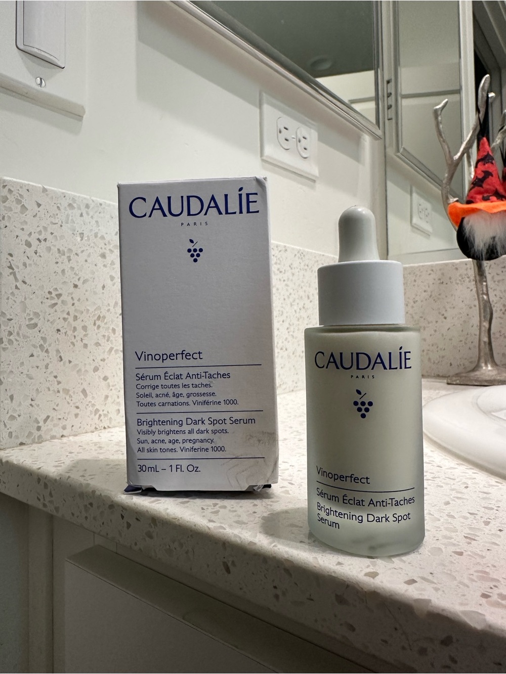 Caudalie Vinoperfect Brightening Serum - White, Navy